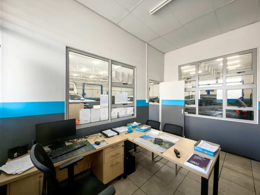 To Let commercial Property for Rent in Wynberg Western Cape